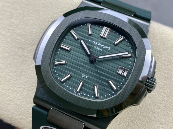 Patek Philippe Nautilus Bracelet Vert Cadran Vert 5711 Montre 40MM – Image 7