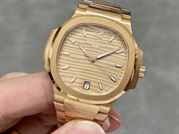 Réplique Patek Philippe Nautilus 7118 1R 010 Montre Homme 40mm – Image 8