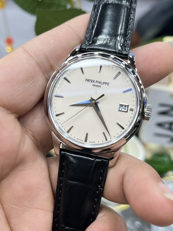 Réplique Patek Philippe Calatrava 5227G 001 Montre Homme 40MM – Image 6
