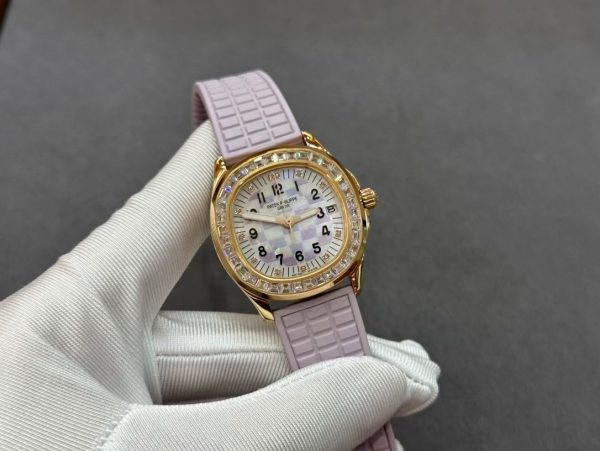 Réplique Patek Philippe Aquanaut 5072R 001 Montre À Vendre – Image 4