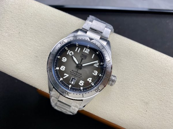 Tag Heuer Autavia Calibre 5 Chronomètre WBE5114.EB0173 Montre Homme 42mm – Image 3