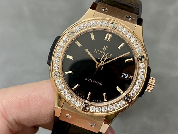 565.OX.1480.LR.1204 Hublot Classic Fusion Automatique 38mm – Image 2