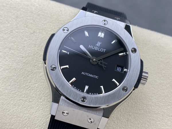 542.NX.1171.RX Hublot Classic Fusion Automatique Caoutchouc – Image 2