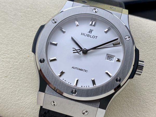 511.NX.2611.LR Hublot Classic Fusion Automatique – Image 5