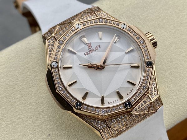 Hublot Classic Fusion 550.OS.2200.RW.1604.ORL20 40mm – Image 5