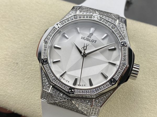 Hublot Classic Fusion 550.NS.2200.RW.1604.ORL20 40mm – Image 5