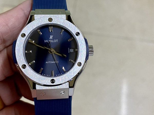 Hublot Classic Fusion 565.NX.1171.RX 38 mm Femme – Image 2
