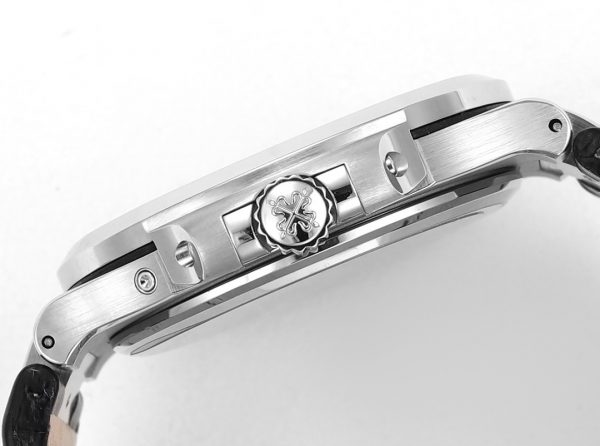 Patek Philippe Nautilus Phases de Lune Or Rose & Or Blanc Cadran Bleu Ardoise Soleil 5712GR 001 – Image 6