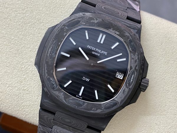 Patek Philippe Nautilus Boîtier en fibre de carbone Cadran noir 5711 Montre 40MM – Image 8