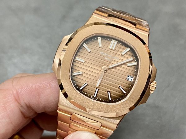 Patek Philippe Nautilus 5711 1R 001 Montre Réplique 40MM – Image 4