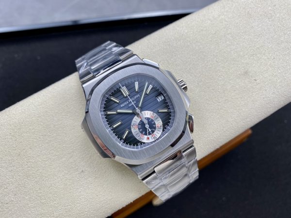 Patek Philippe Nautilus Chronographe Acier Inoxydable Cadran Bleu 5980 1A 001 – Image 6