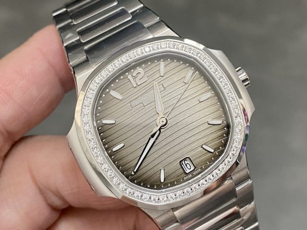 Réplique Patek Philippe Nautilus 7118 1200A 011 Acier Inoxydable Montre Homme 40mm – Image 8