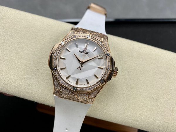 Hublot Classic Fusion 550.OS.2200.RW.1604.ORL20 40mm – Image 6
