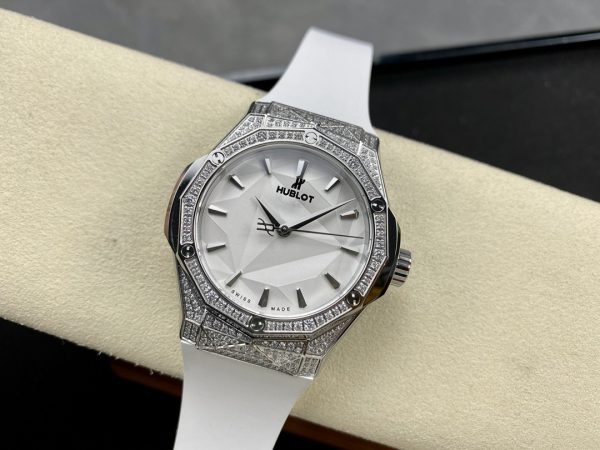 Hublot Classic Fusion 550.NS.2200.RW.1604.ORL20 40mm – Image 6