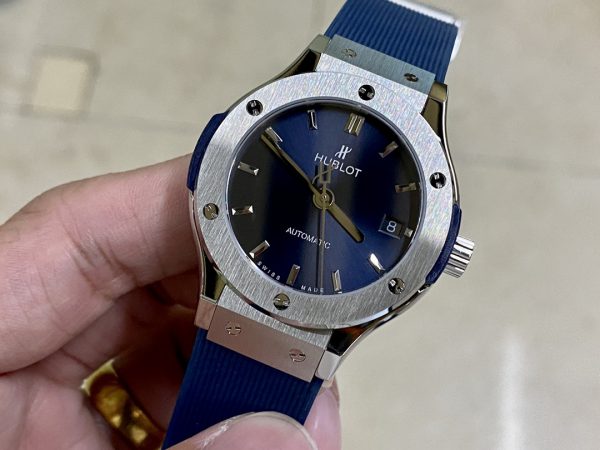 Hublot Classic Fusion 565.NX.1171.RX 38 mm Femme