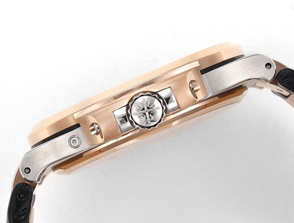 Patek Philippe Nautilus Phases de Lune Or Rose & Or Blanc Cadran Gris Ardoise 5712GR 001 – Image 4