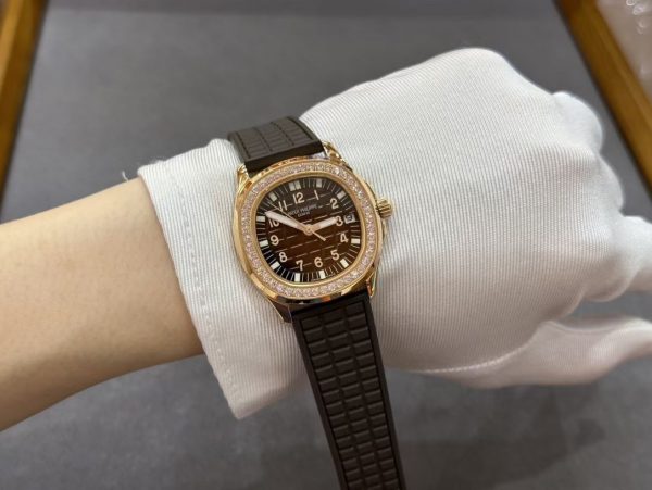 Réplique Patek Philippe Aquanaut 5068R 001 Montre à vendre – Image 7