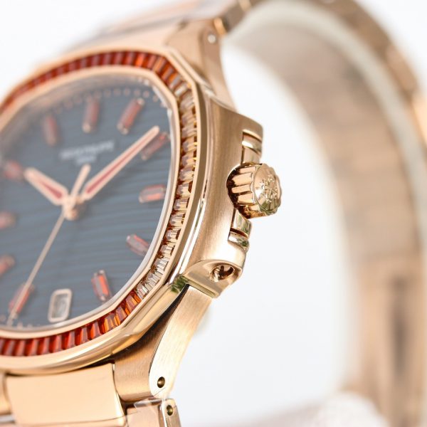 Patek Philippe Nautilus Femme Or Rose Cadran Bleu 7118 35.2mm – Image 4