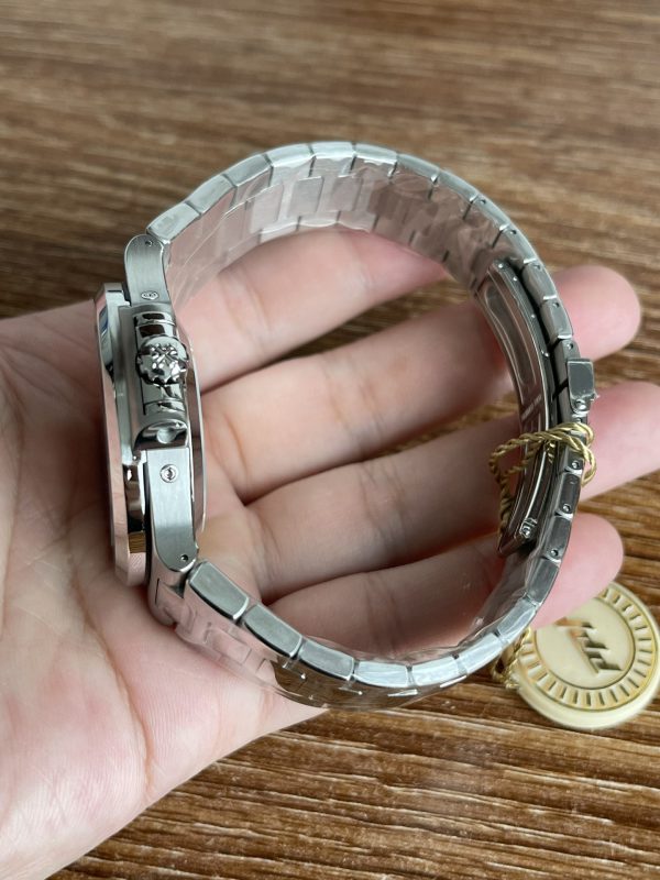 Patek Philippe Nautilus Calendrier Annuel 5726 1A 001 – Image 6
