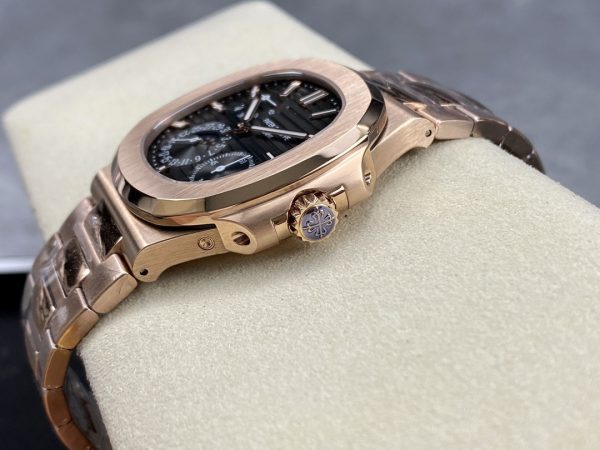 Patek Philippe Nautilus Phases de Lune Or Rose Cadran Noir 5712 1R 001 40MM – Image 6