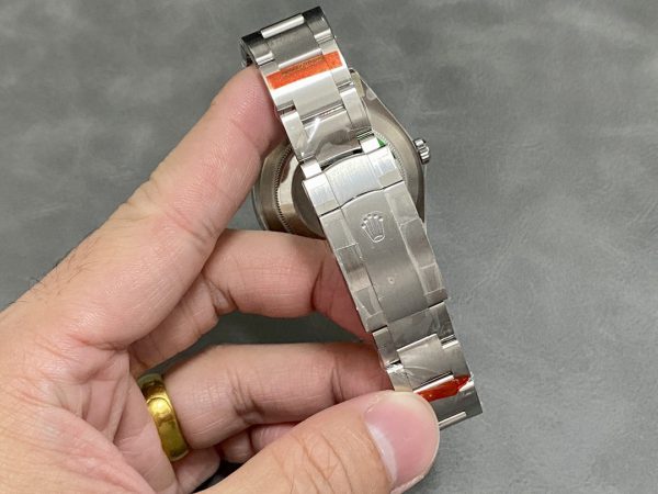 Rolex Oyster Perpetual Air-King 114200 Cadran Index Rouge Raisin 34mm Réplique Unisexe – Image 4