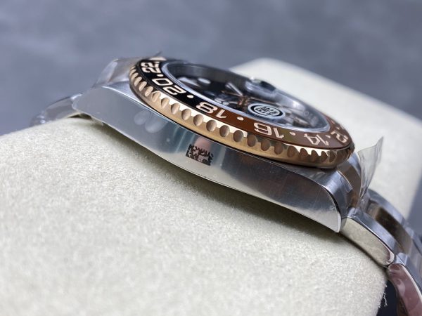 Rolex GMT-Master II 126711CHNR Cadran Noir 40mm Montre Réplique Homme – Image 4