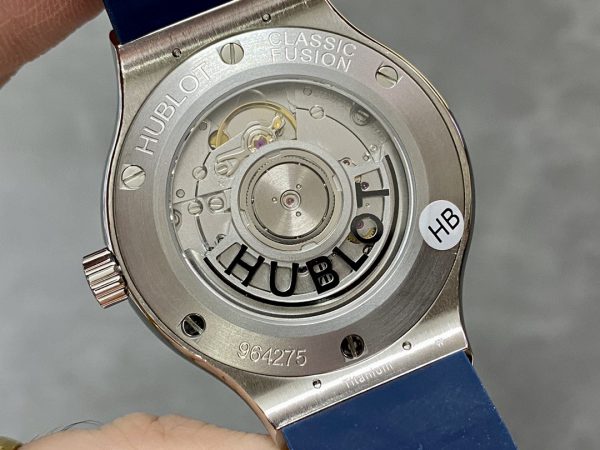 565.NX.7170.RX.1204 Hublot Classic Fusion Titane Bleu Diamants – Image 5