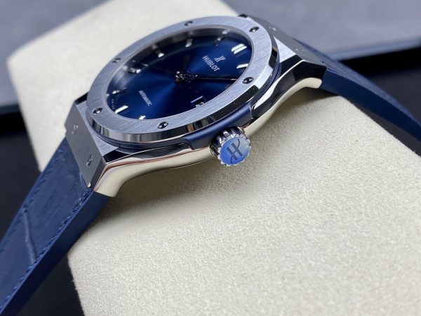 542.NX.7170.LR Hublot Classic Fusion Automatique Bleu – Image 7