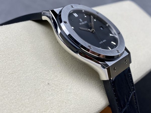 542.NX.1171.LR Hublot Classic Fusion Automatique Noir – Image 5