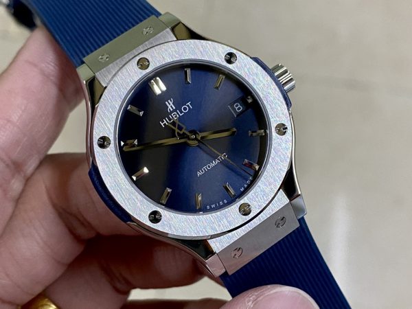 Hublot Classic Fusion 565.NX.1171.RX 38 mm Femme – Image 3