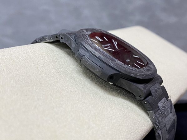Patek Philippe Nautilus Boîtier en fibre de carbone Cadran noir 5711 Montre 40MM – Image 6