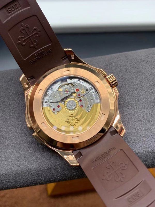 Réplique Patek Philippe Aquanaut 5164R 001 Heure de Voyage Or Rose Montre Homme – Image 3