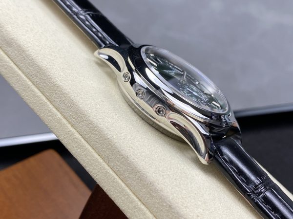Patek Philippe Complications Édition Limitée Platine Calendrier Annuel 5905P 014 – Image 4