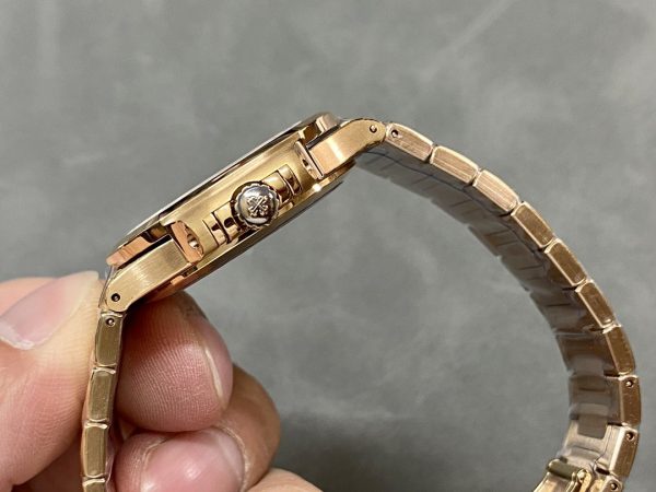 Réplique Patek Philippe Nautilus 7118 1200R 001 Montre Homme 40mm – Image 5
