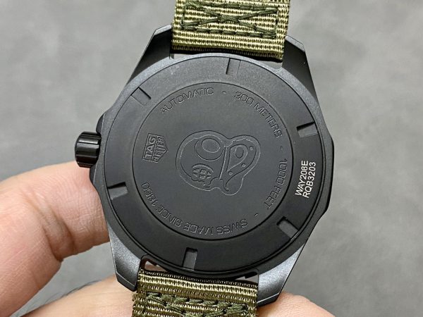 Tag Heuer Aquaracer Cadran Mat Kaki Automatique WAY208E.FC8222 43mm – Image 8