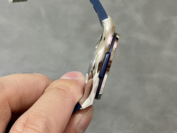 565.NX.7170.RX.1204 Hublot Classic Fusion Titane Bleu Diamants – Image 10