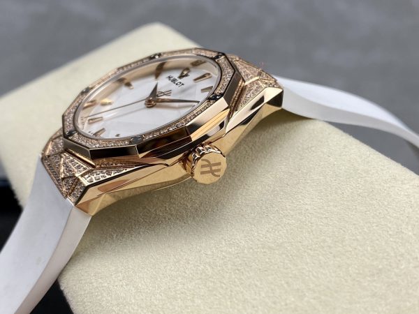 Hublot Classic Fusion 550.OS.2200.RW.1604.ORL20 40mm – Image 8