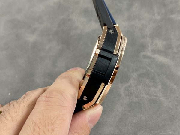 Hublot Spirit Of Big Bang Chronographe 642.OX.7180.RX 42MM Montre Réplique – Image 8