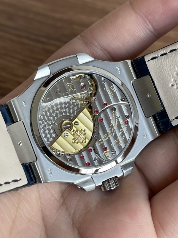 Patek Philippe Nautilus Phases de Lune Noir 5724G 001 40mm – Image 4