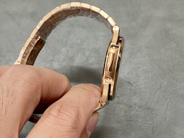 Patek Philippe Nautilus 5711 1R 001 Montre Réplique 40MM – Image 9