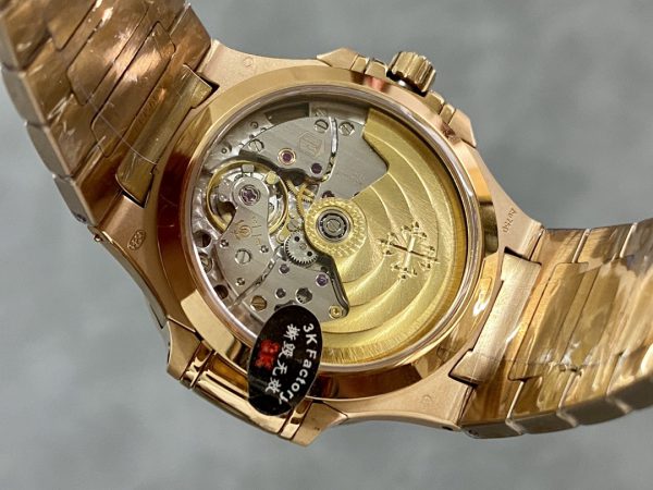 Réplique Patek Philippe Nautilus 7118 1200R 001 Montre Homme 40mm – Image 4