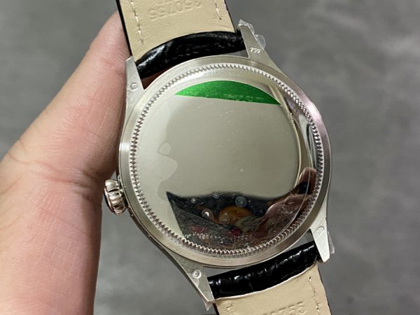 Rolex Cellini Dual Time 50529 Cadran Soleil Argent Bracelet Cuir Noir 39mm Montre Réplique Homme – Image 4