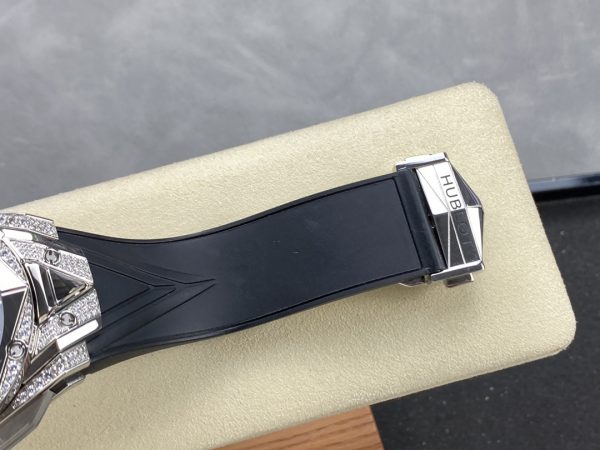 418.NX.1107.RX.1604.MXM20 Hublot Big Bang Sang Bleu II Titane Pavé – Image 3