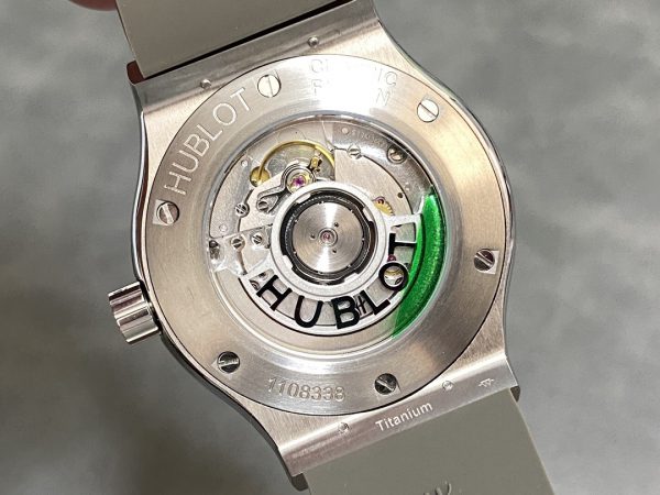 Hublot Classic Fusion Cadran Gris 42mm Montre Hommes Réplique – Image 6