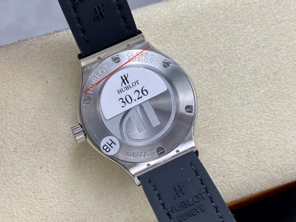 Hublot Classic Fusion 581.NX.7071.LR.1104 33mm Réplique Dame Grise – Image 9