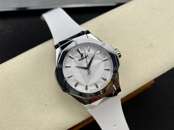 Hublot Classic Fusion 550.NS.2200.RW.ORL20 40 mm – Image 8