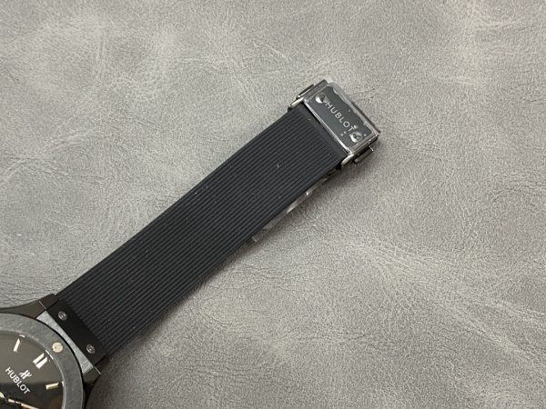 Hublot Classic Fusion 565.CM.1470.RX Femme 38 MM – Image 9