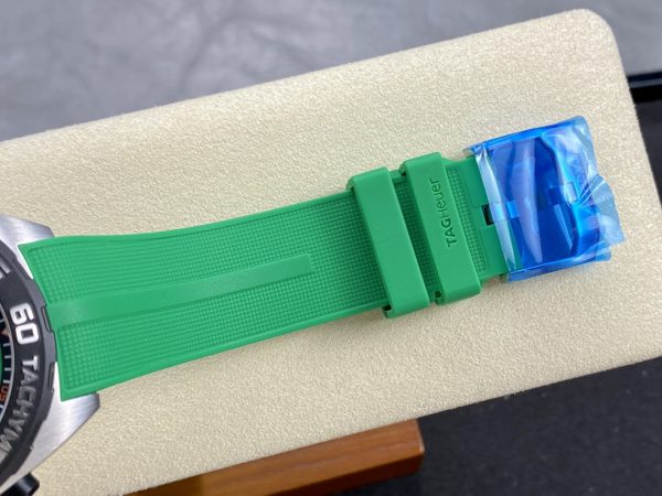 Tag Heuer Formula 1 Chronographe Quartz Cadran Vert CAZ101AP.FT8056 43MM – Image 9