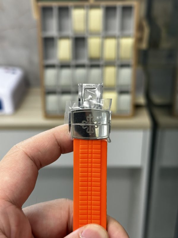 Réplique Patek Philippe Aquanaut 5968A 001 Chronographe Bracelet Caoutchouc Orange 42mm – Image 9