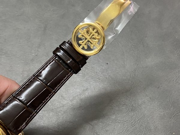Patek Philippe Grandes Complications Calendrier Perpétuel Chronographe 5970J 001 – Image 9